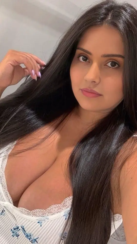 Riya Viman Nagar Call Girl Service